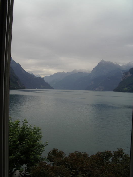 Zurck im Hotelzimmer: Blick auf den Urnersee...