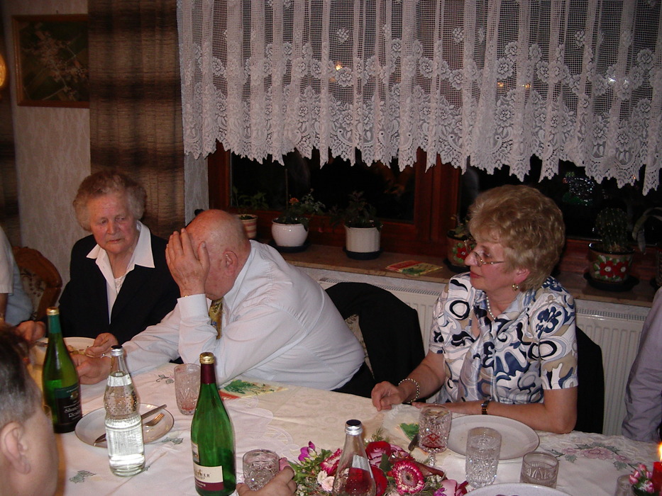 Siglinde und Emma mit Emil