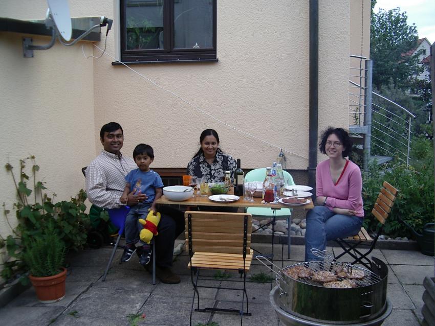 Juni 2004: Krish ist mit seiner Familie...